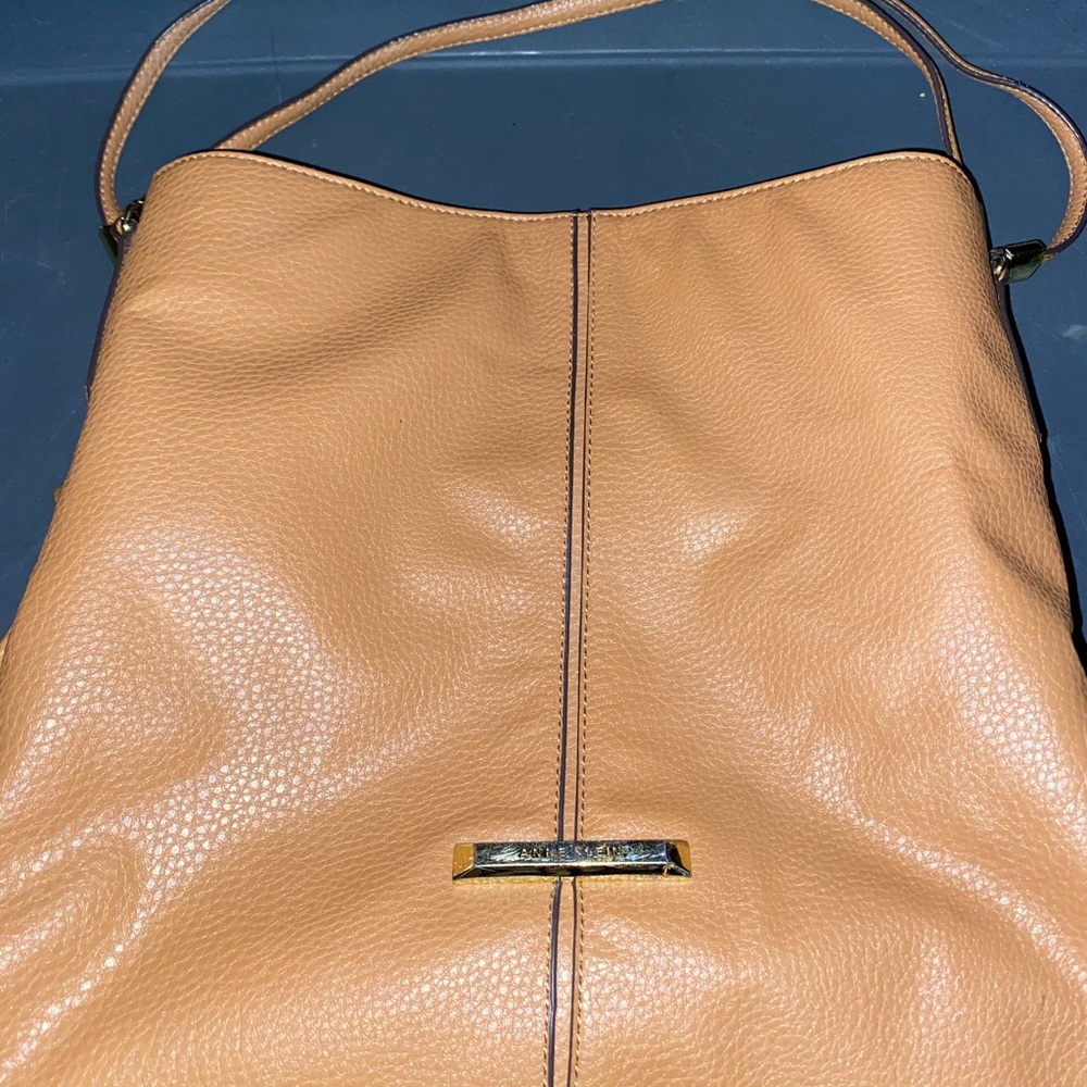 Tan shoulder bag
